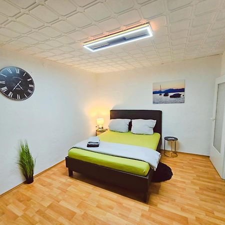 B&R Ferienhaus In Der Naehe Des Flughafens Нюрнберг Экстерьер фото