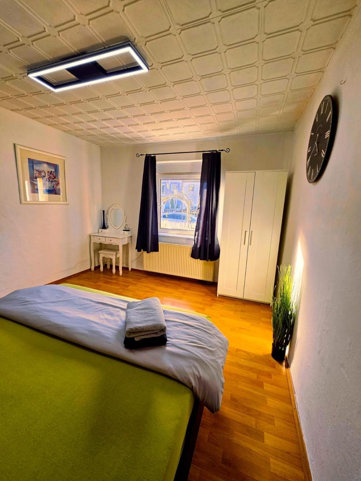 B&R Ferienhaus In Der Naehe Des Flughafens Нюрнберг Экстерьер фото